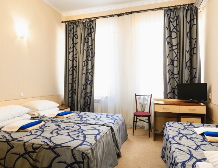 Стандарт + трехместный (корп.1) - Санаторий «Алушта»